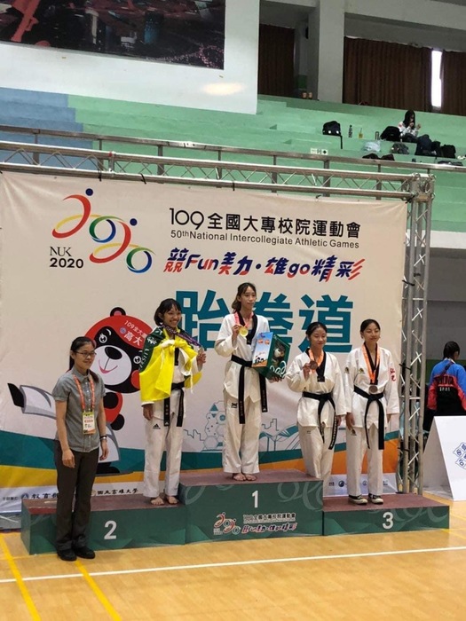 莊天羽（技擊四）女子49公斤級金牌