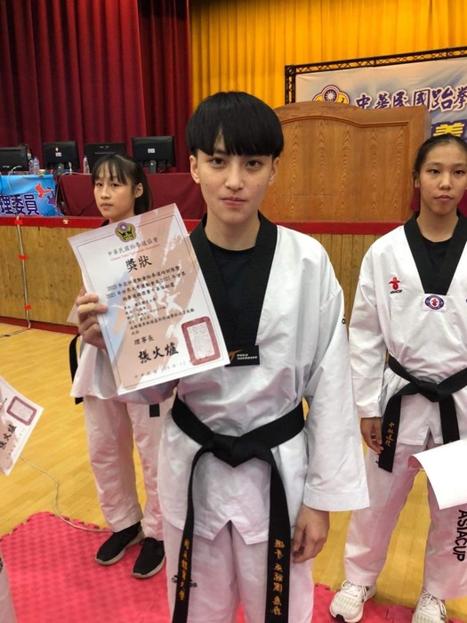 巫冠潔(技擊二) 女子49公斤級 第七名